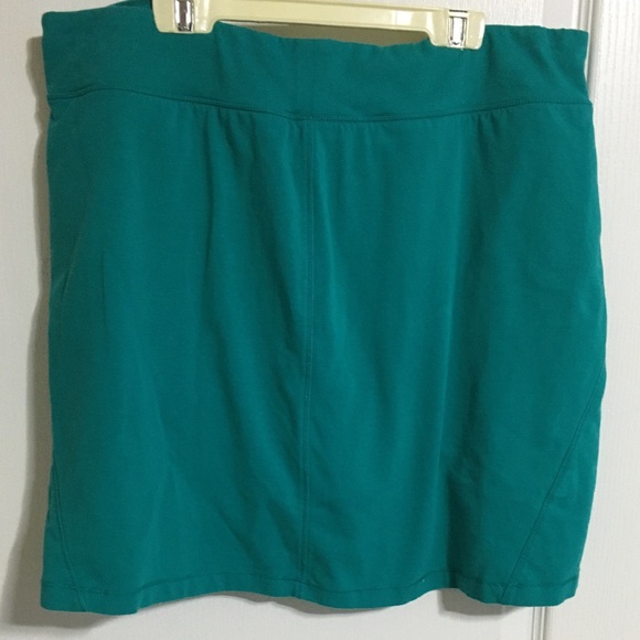 Skort - Picture 2 of 3